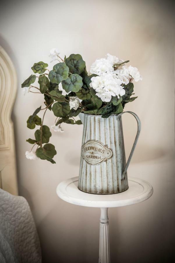 Fiori E Lanterne Bed and Breakfast Roma Esterno foto