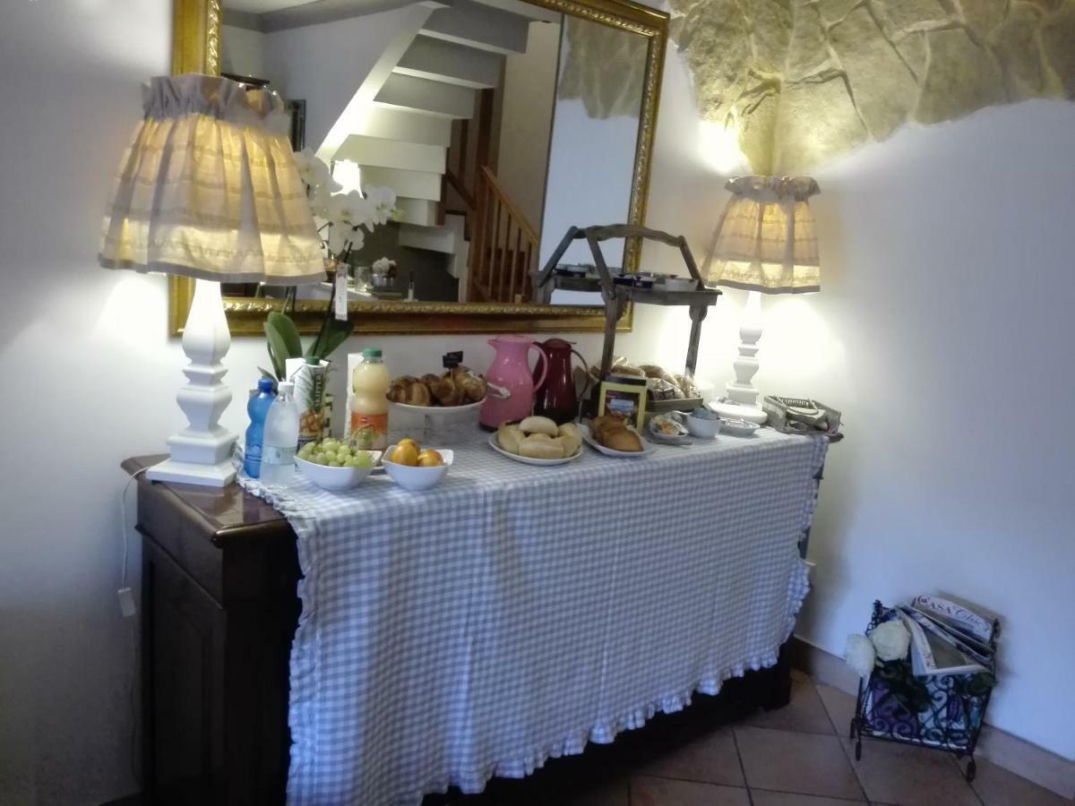 Fiori E Lanterne Bed and Breakfast Roma Esterno foto